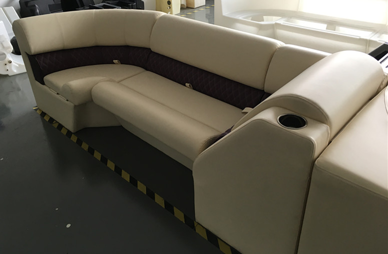 Pontoon furniture 2.JPG Pontoon furniture 2.JPG