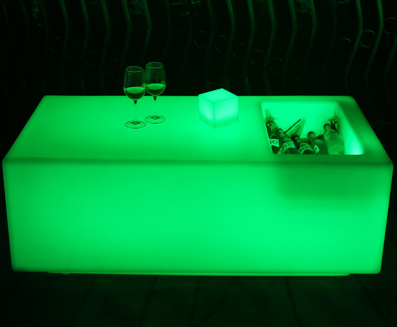 LED bar table with ice bucket (4).jpg LED bar table with ice bucket (4).jpg